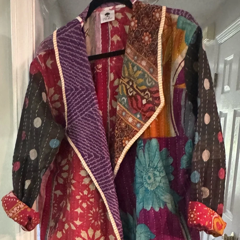 KANTHA Shacket - Picture 1 of 8